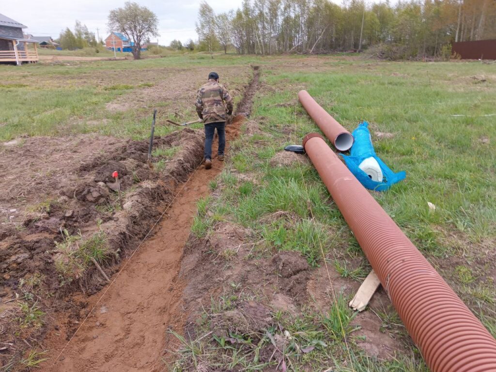 Preparing a trench for surface drainage