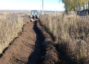 Устройство противопожарного рва