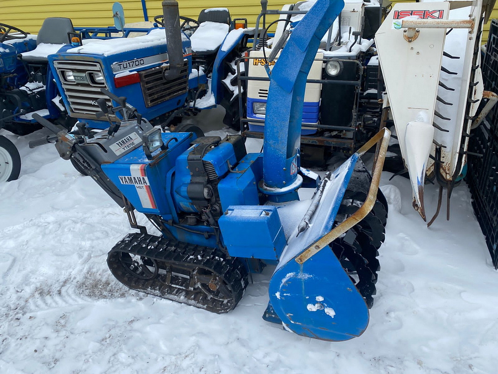 Yamaha gasoline crawler snow blower